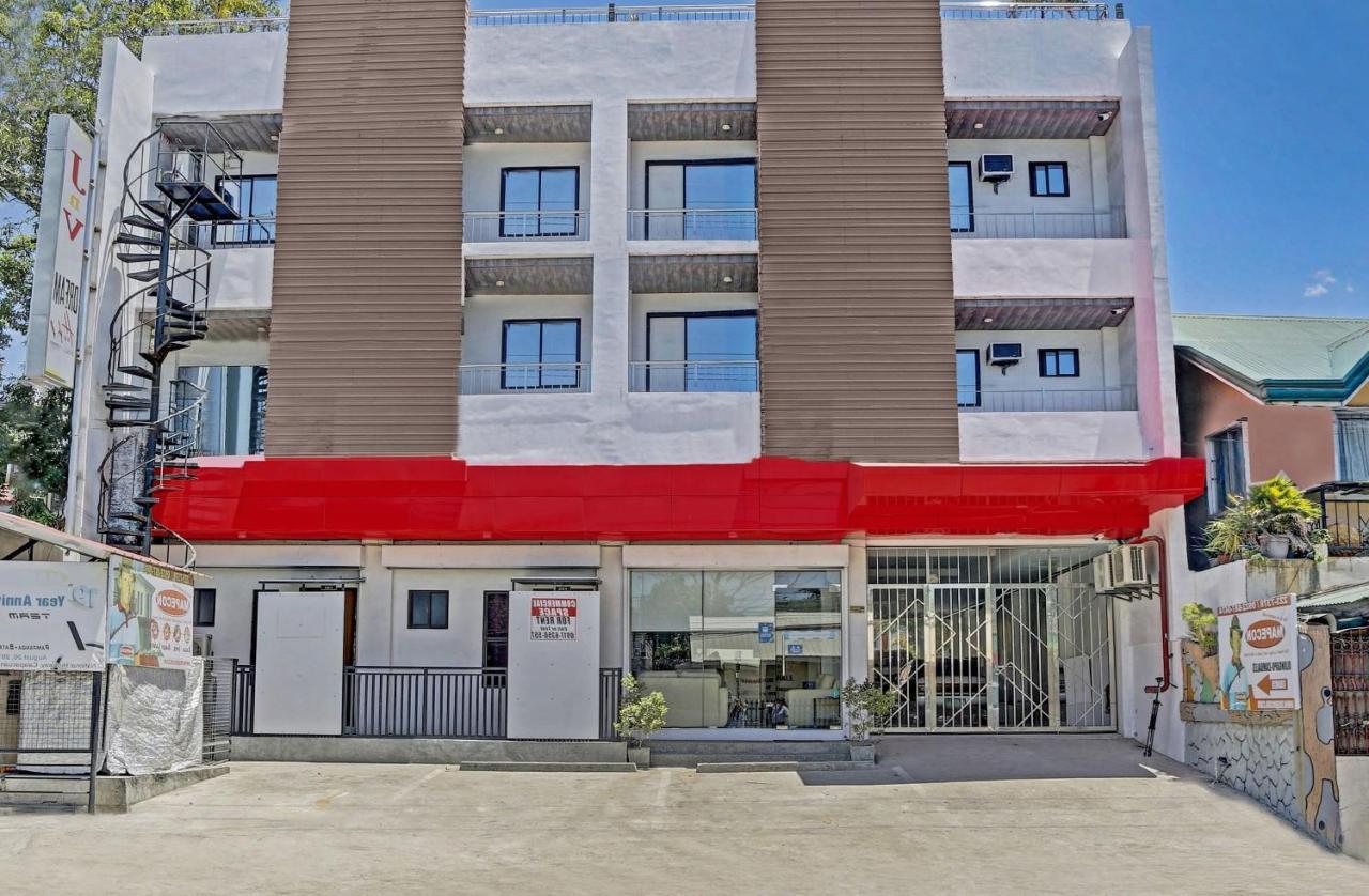 Oyo 869 Jnv Dream Hotel Subic Exteriör bild