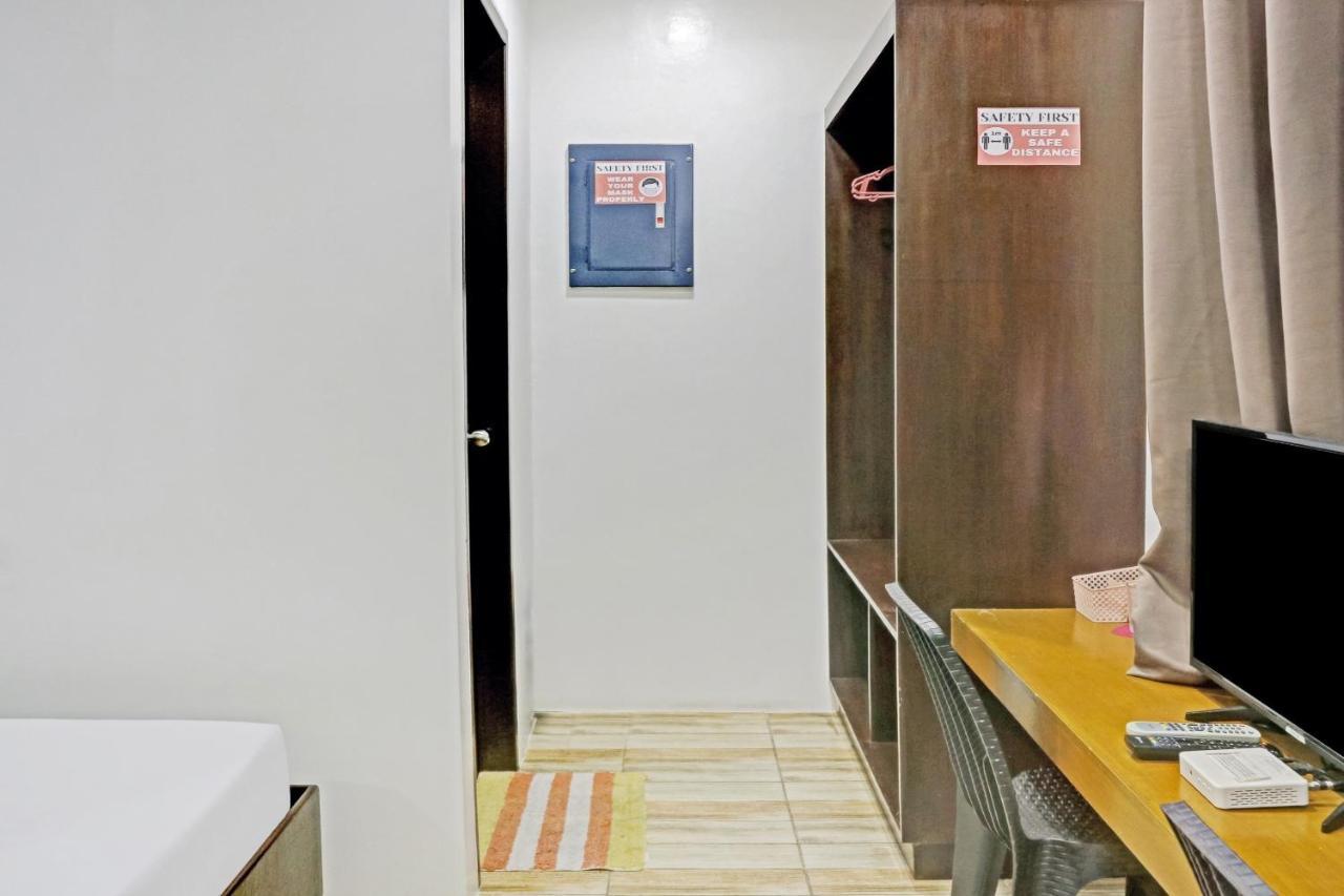 Oyo 869 Jnv Dream Hotel Subic Exteriör bild